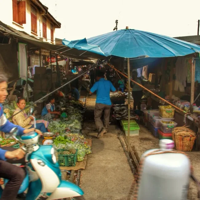 thailand markt maeklong reisen